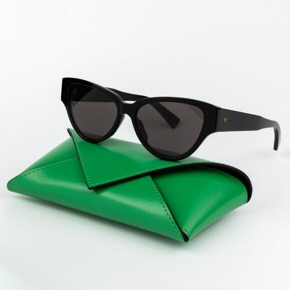 Bottega Veneta Women Sunglasses Black Grey Cat Eye BV1319S 001 BRAND NEW - Picture 2 of 12